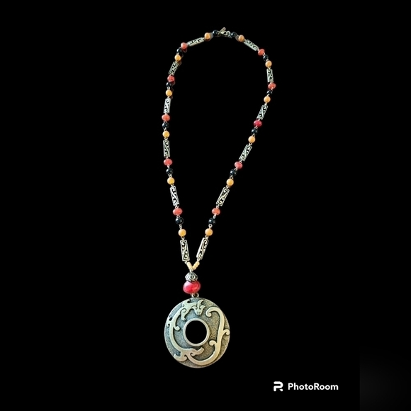 August Max jewelry 20 inch long beaded necklace. - Picture 2 of 12